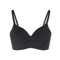 Shop Lily Everyday Comfort Push Up Bra, црна боја: пуш-ап градник без жица – производот на неутрална позадина