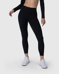 Shop Lily Align Soft High Waisted Leggings, црна боја: хеланки со висок струк – поглед од напред
